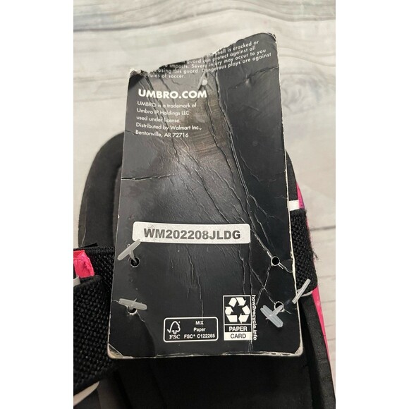 NEW! NWT Pink Umbro Soccer Girl Shin Guards, Size Small - Picture 2 of 5